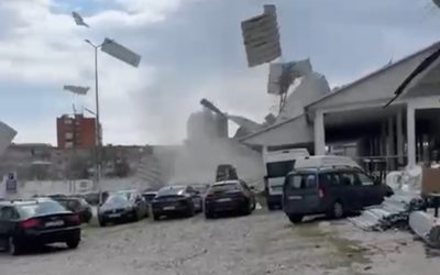 Brasov-acoperis-smuls-de-vant.jpg - ReactMedia