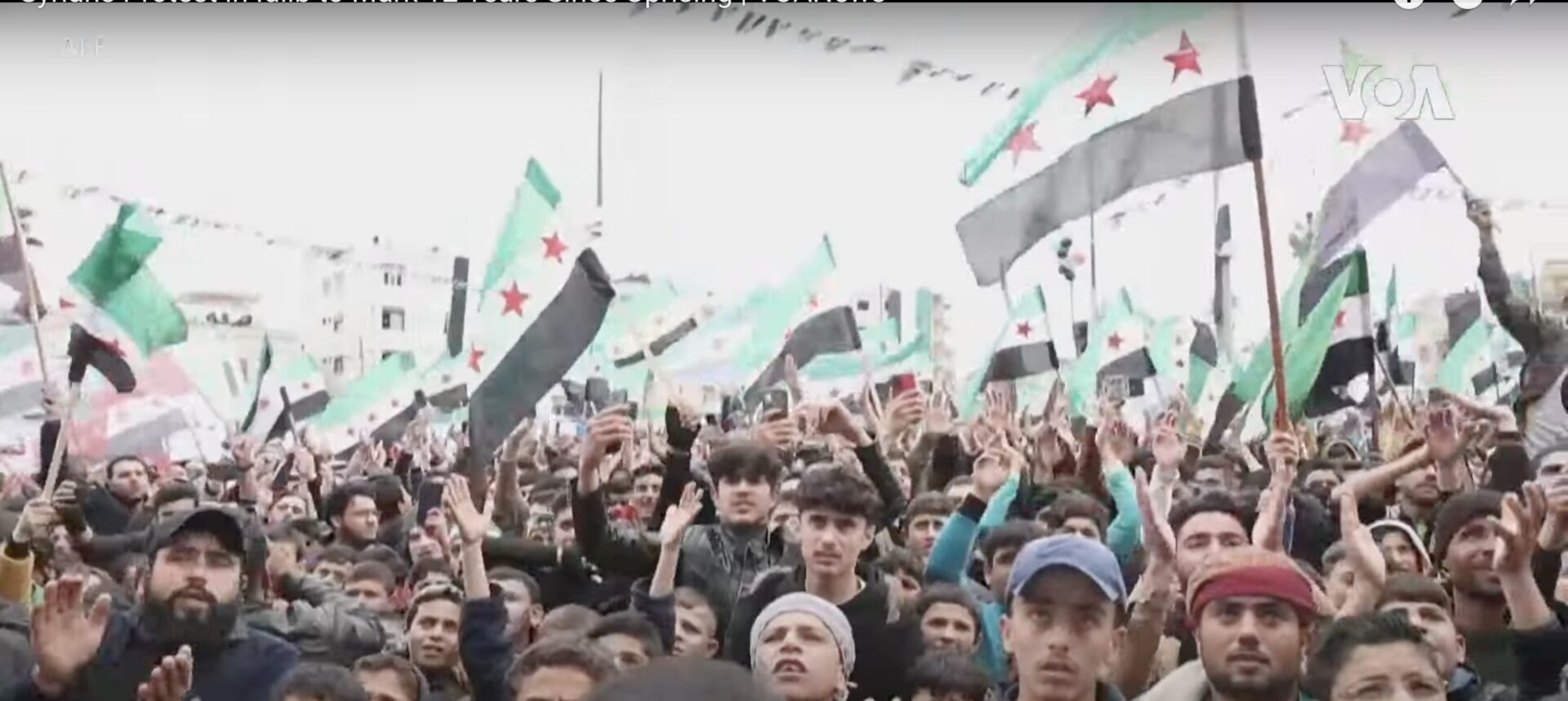 [ad_1] Duminică, confruntările dintre susținătorii și opoziția guvernului sirian au degenerat în violențe grave, cauzând mai multe decese și răniți, conform unor informații furnizate de activiști și de mass-media oficială