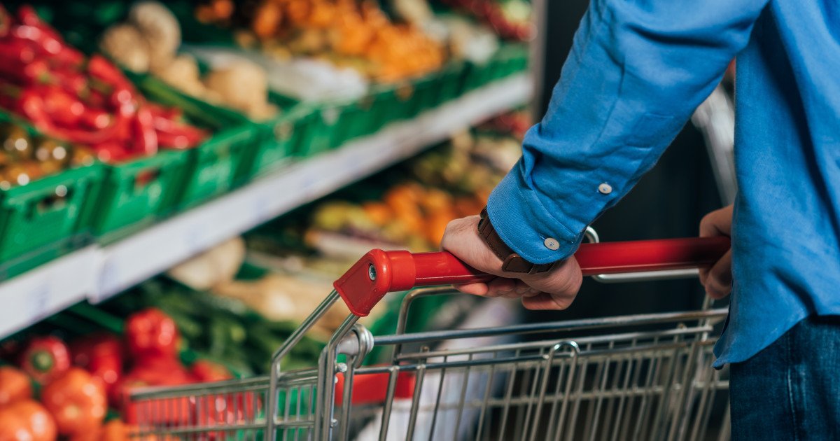 Magazinele din România, închise pe 1 ianuarie: Programe speciale de Anul Nou Marile lanțuri de magazine din România își ajustează programul de funcționare în perioada sărbătorilor de Anul Nou