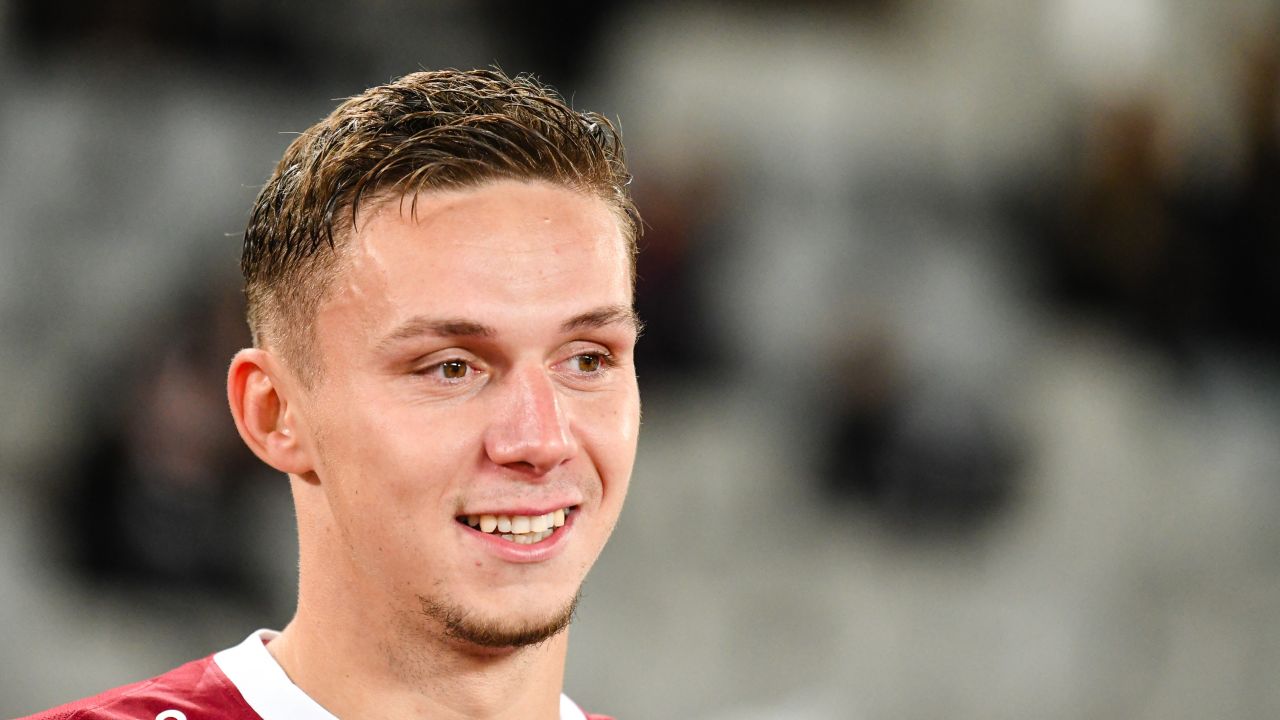 Louis Munteanu, pe cale să își înceapă aventura în MLS Atacantul CFR Cluj, Louis Munteanu, se pregătește pentru o nouă etapă în cariera sa, cu plecarea sa programată spre Major League Soccer (MLS)