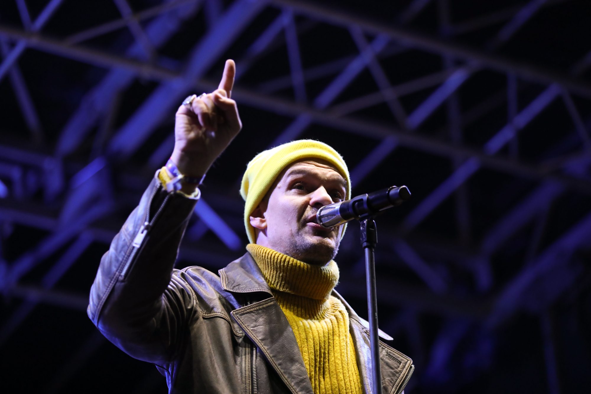 Peste 300 de artiști și profesioniști din industria muzicală românească, printre care nume de marcă precum Tudor Chirilă, Irina Rimes, Loredana Groza și Damian Drăghici, au semnat o scrisoare de protest adresată Guvernului și Ministerului Culturii