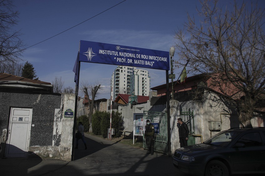 01_matei_bals_covid__INQUAM_Photos.jpg - ReactMedia