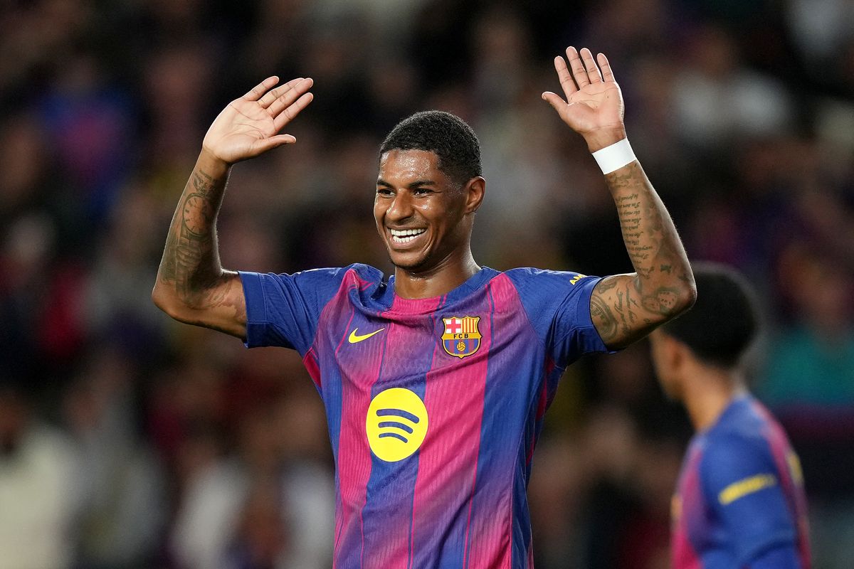 Barcelona își propune transferul definitiv al lui Marcus Rashford după un start promițător Marcus Rashford, atacantul de 28 de ani împrumutat de Barcelona de la Manchester United, a reușit să impresioneze prin evoluțiile sale în prima parte a sezonului, iar antrenorul Hansi Flick este convins că jucătorul va rămâne un atu pentru echipă