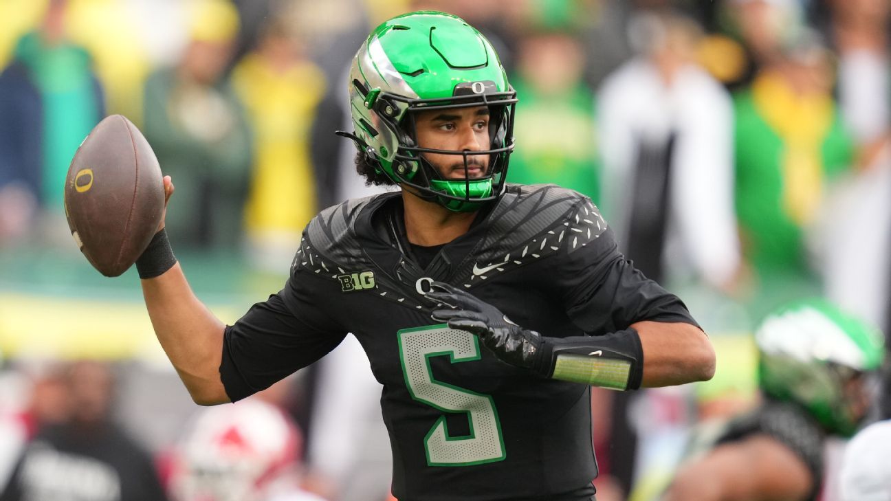 Dante Moore rămâne la Oregon și renunță la draftul NFL