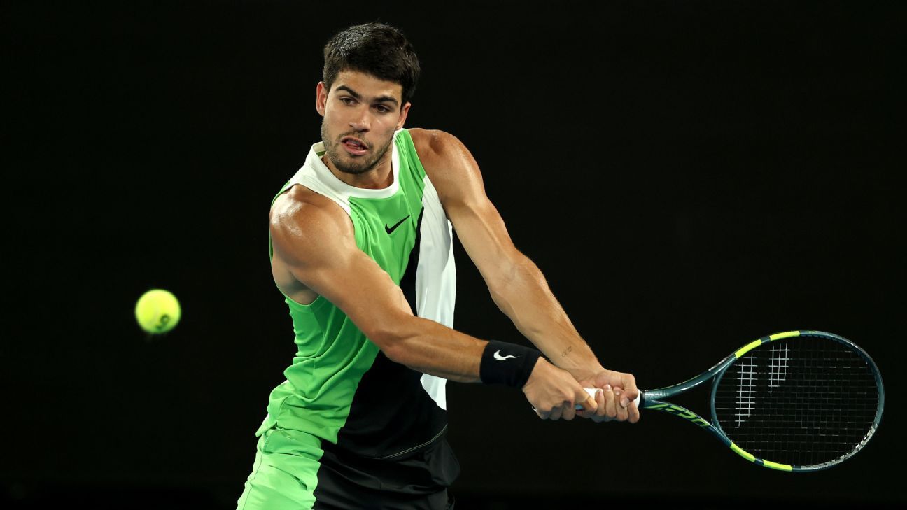Carlos Alcaraz își îndeplinește visul australian: semifinală la Australian Open 2026 Carlos Alcaraz, jucătorul numărul unu mondial, a reușit să depășească bariera sferturilor de finală la Australian Open 2026 cu o victorie convingătoare în fața lui Alex De Miñaur, ocupantul locului 6 în clasamentul ATP
