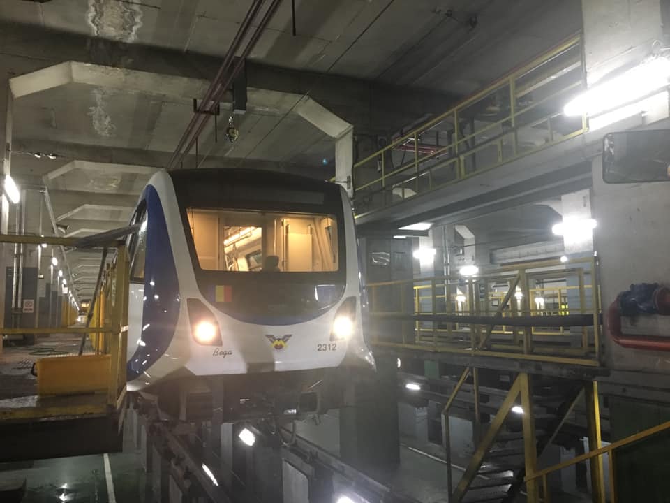 Securitatea metroului bucureștean sub semnul întrebării după incidentul violent de la Depoul Berceni Un incident alarmant petrecut weekend-ul trecut în subteranul Capitalei ridică serioase semne de întrebare cu privire la gradul de siguranță al sistemului de transport în comun din București