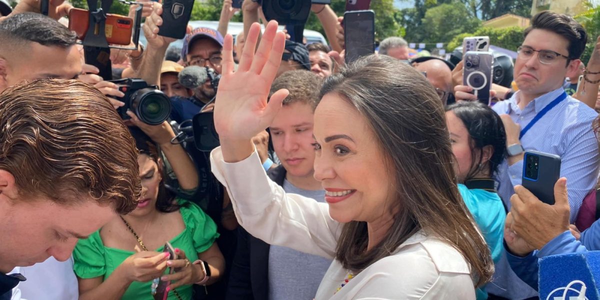 395437888_871124287705896_5420936816852371820_n.jpg - ReactMedia