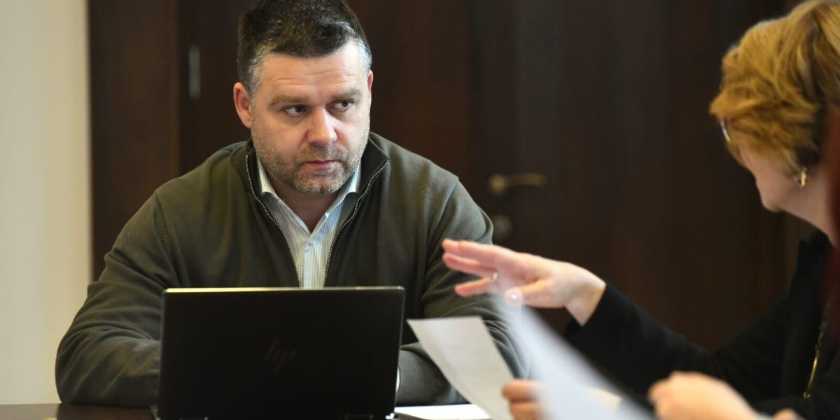 615432005_10164823000064203_2679686062783146819_n-1-e1768828170342.jpg - ReactMedia