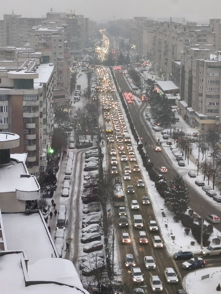 Metroul, refugiu sigur pe timp de ninsoare și vreme rea