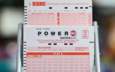 88327102007-20251223-t-231802-z-1121805438-rc-2-mmiafatag-rtrmadp-3-usapowerball-1.JPG - ReactMedia