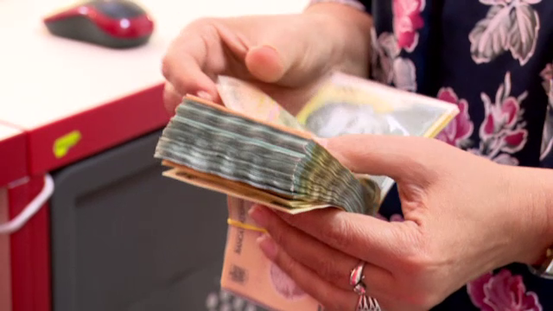 ANAF șterge datoriile fiscale pentru mii de români, ești pe listă?