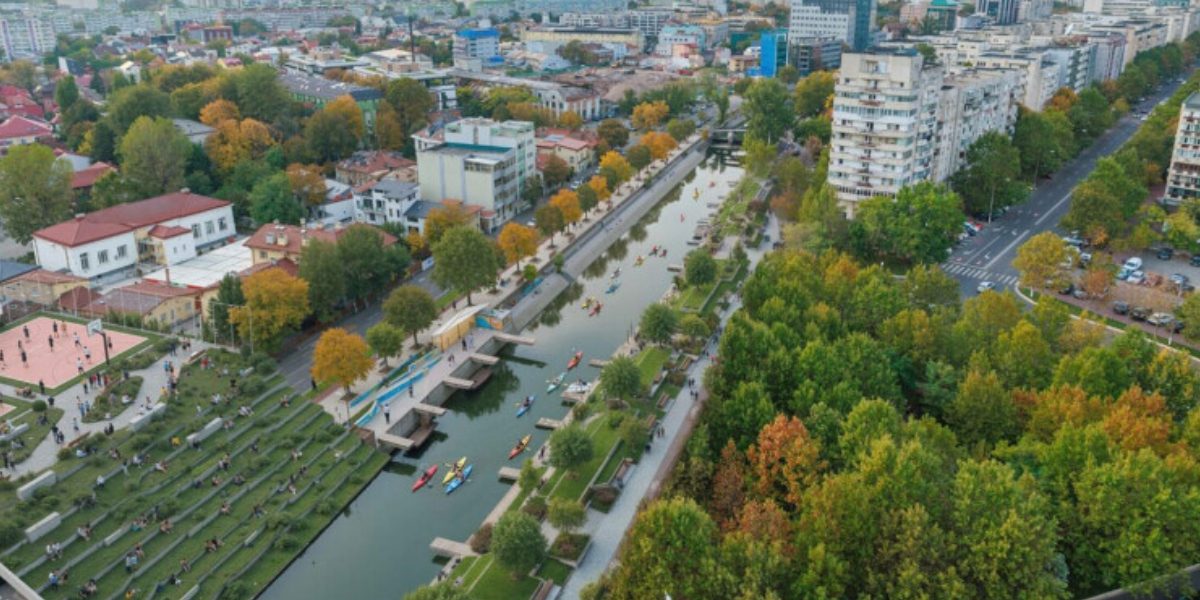 Albia-betonata-a-Dambovitei-coridor-verde-albastru.jpg - ReactMedia