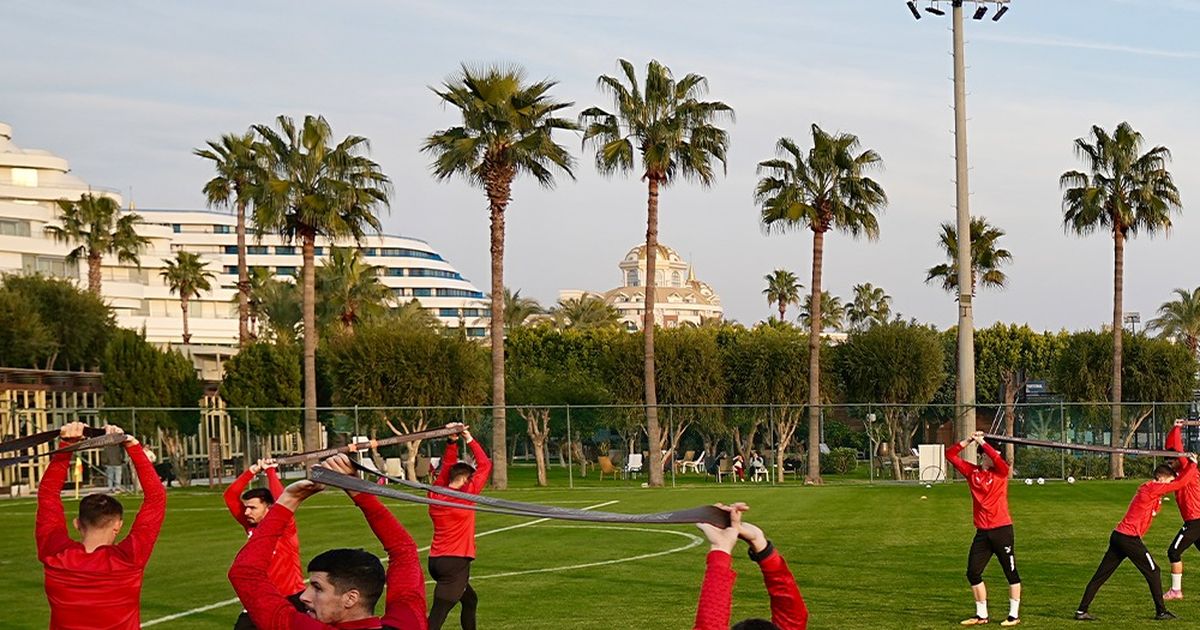 Dinamo București încheie o nouă înțelegere cu Leam Eissat Dinamo București, echipa cu o istorie impresionantă în fotbalul românesc, pare să aibă un nou nume promițător în lot