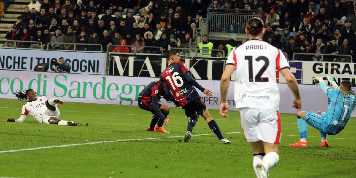 CAGLIARI, ITALY - JANUARY 02: Rafael Leao of Milan scores the first goal during the Serie A match between Cagliari Calcio and AC Milan at Stadio Sant