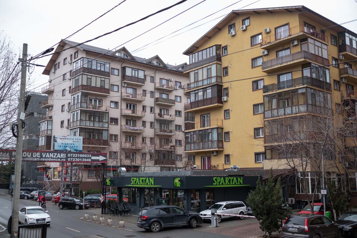 Premierul Ilie Bolojan: Creșterea impozitului pe proprietate, de circa 70%, nu este un motiv de alarmă, comparativ cu alte țări europene Într-o declarație acordată marți seara la postul de televiziune TVR, premierul Ilie Bolojan a oferit clarificări referitoare la majorarea impozitului pe proprietate, un subiect care a generat deja dezbateri intense în rândul cetățenilor și experților fiscali