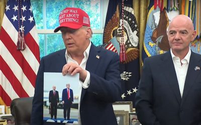 Donald-Trump-anunta-tragerea-la-sorti-pentru-mondialul-de-Fotbal-din-2026.jpg - ReactMedia