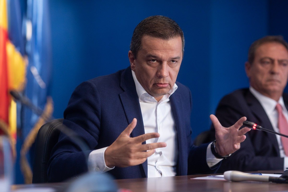 Sorin Grindeanu: România trebuie să aloce un miliard de dolari pentru participarea la Consiliul de Pace Președintele PSD, Sorin Grindeanu, a stârnit controverse și ample dezbateri după declarația sa conform căreia România ar trebui să plătească un miliard de dolari pentru implicarea în Consiliul de Pace