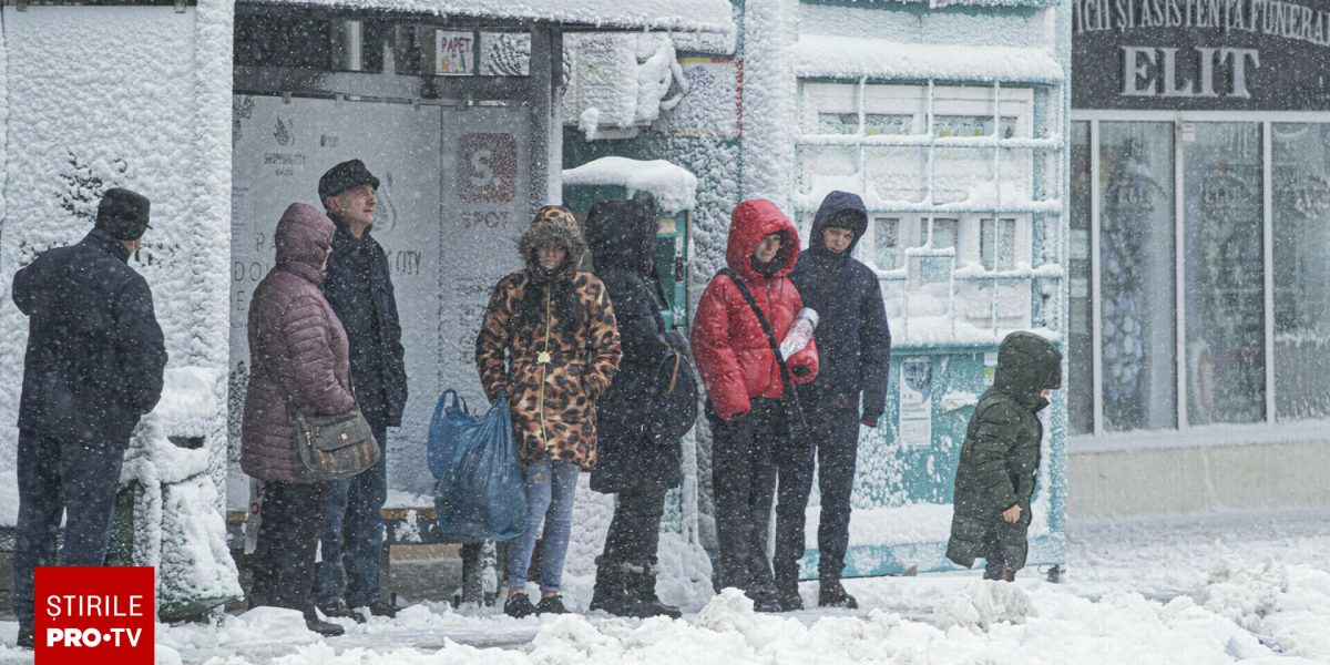 Ger cumplit în toată țara și ninsori în următoarele zile. Temperaturile scad până la -19 grade. ANM a emis cod galben
