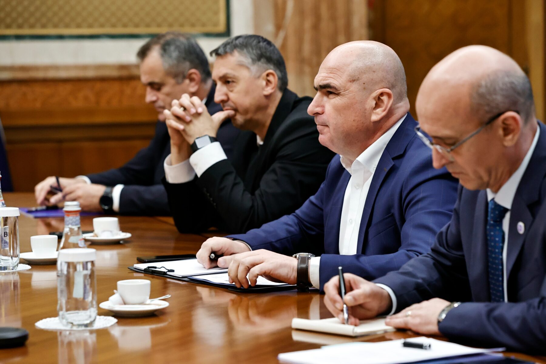 Premierul anunță un nou ministru al Educației până la final de lună, Daniel David, despre ”sarcina personală”