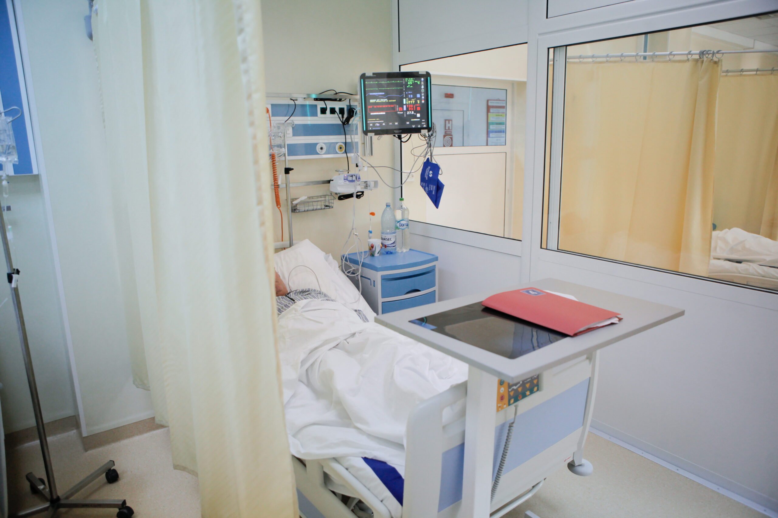 Criza de energie amenință funcționarea spitalelor din București, în plin sezon rece Situația din București devine tot mai tensionată din cauza problemelor de furnizare a caldurii în unele dintre cele mai importante unități medicale ale Capitalei