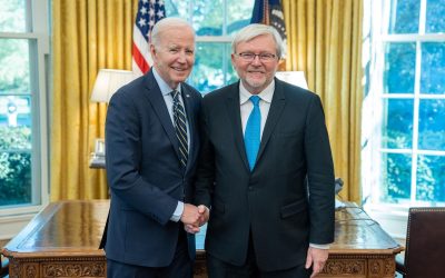Kevin-Rudd-ambasadorul-Australiei-in-SUA-si-presedintele-american-Joe-Biden-la-Washington-pe-1-mai-2.jpeg - ReactMedia