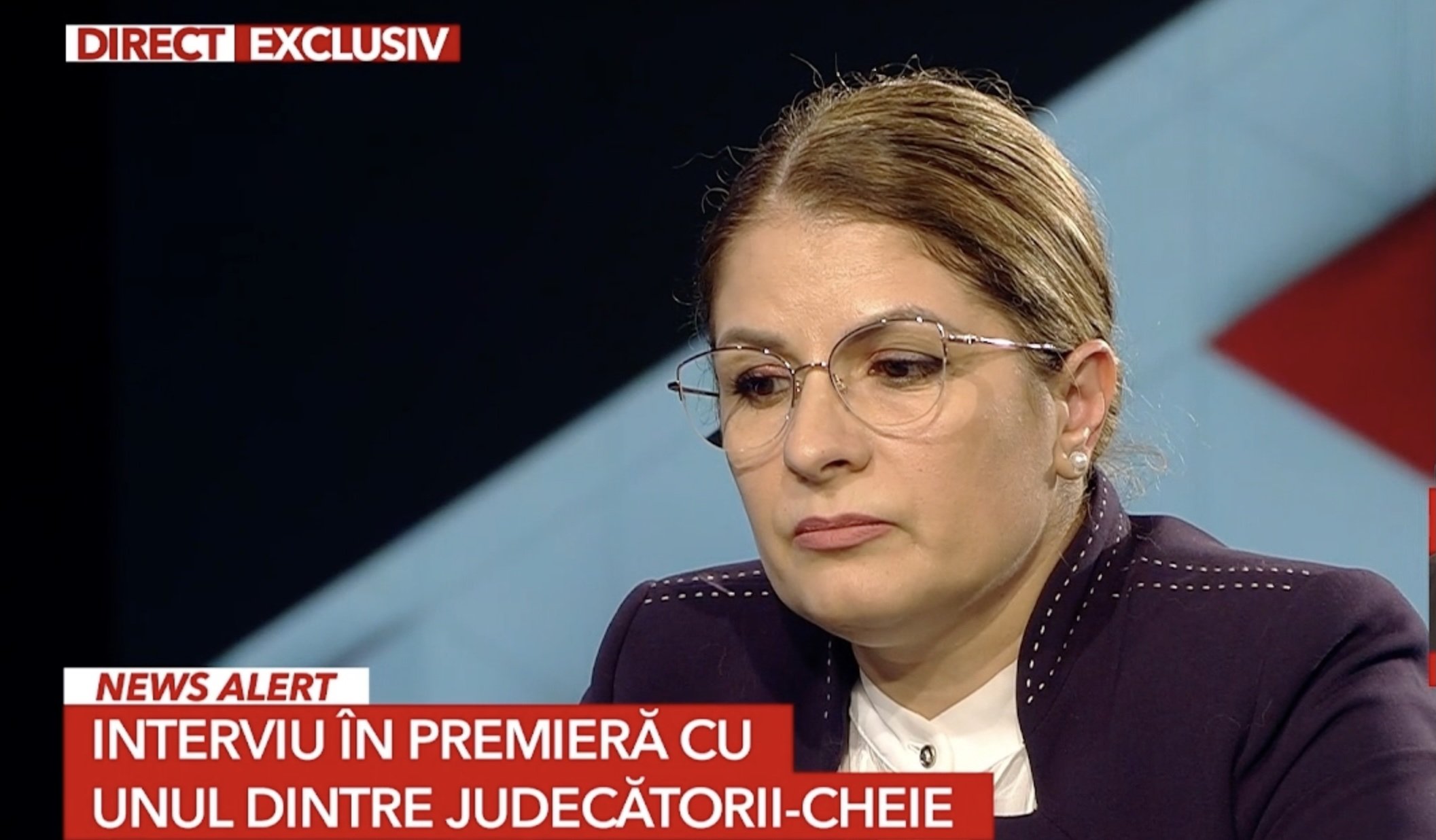 Șefa Curții de Apel București, Liana Arsenie, contrazice acuzațiile din materialul Recorder despre justiție Liana Arsenie, președinta Curții de Apel București, a ieșit public pentru a clarifica acuzațiile grave aduse în ultimul timp la adresa sistemului judiciar, în special în contextul unei anchete realizate de Recorder