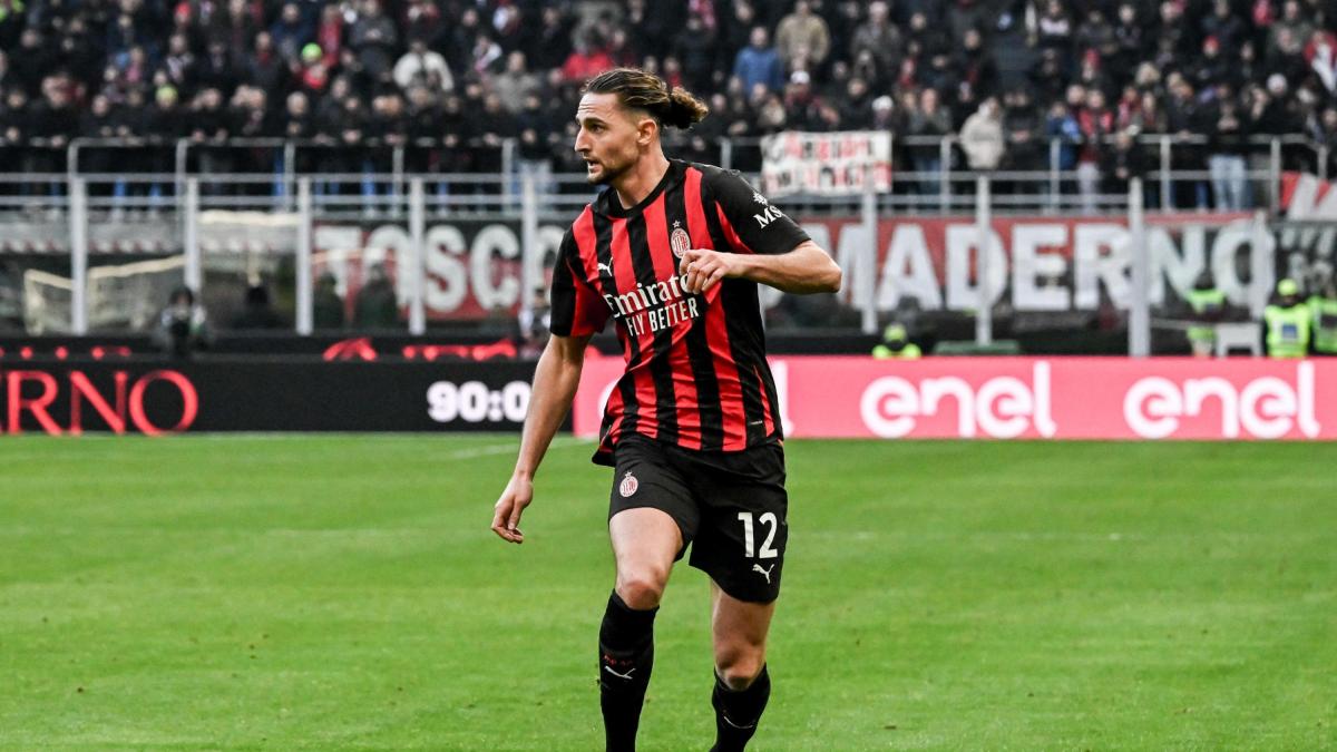 Strategiile antrenorului rossonero în fața Fiorentinei AC Milan se pregătește pentru o confruntare crucială cu Fiorentina, după o egalitate dezamăgitoare cu Genoa pe teren propriu