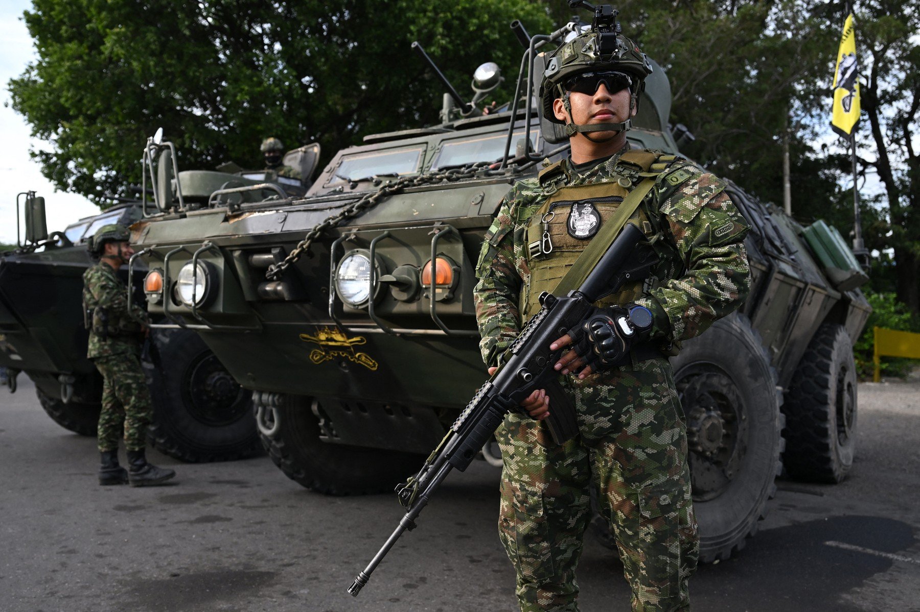 SUA pregătesc un nou avans în criza venezuelană, amenințând cu forță militară dacă regimul nu se conformează Președintele Statelor Unite, Donald Trump, a făcut o declarație care a tensionat și mai mult spiritele în criza politică și economică devastatoare din Venezuela