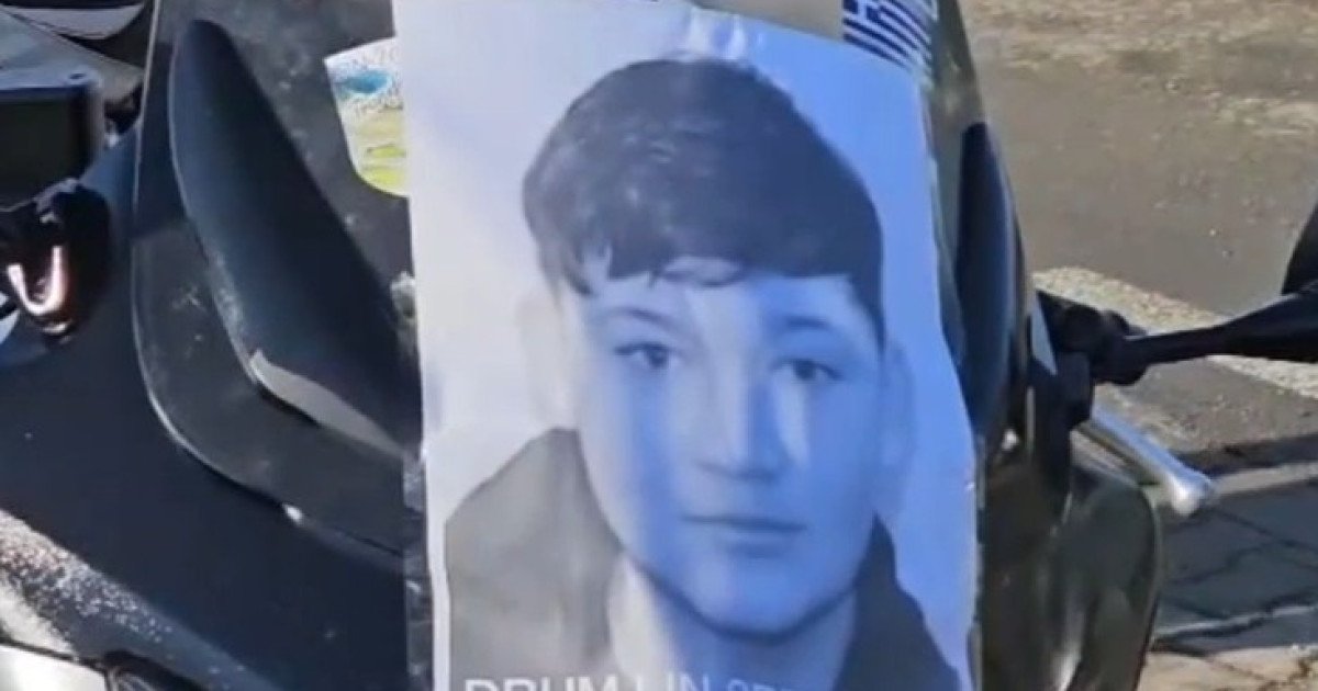 Percheziții DIICOT în satul lui Mario, băiatul ucis de prieteni Zilele tragice din județul Timiș continuă să zguduie comunitatea din Cenei, unde cei doi băieți de 15 ani implicați în moartea lui Mario Berinde sunt acum în vizorul autorităților