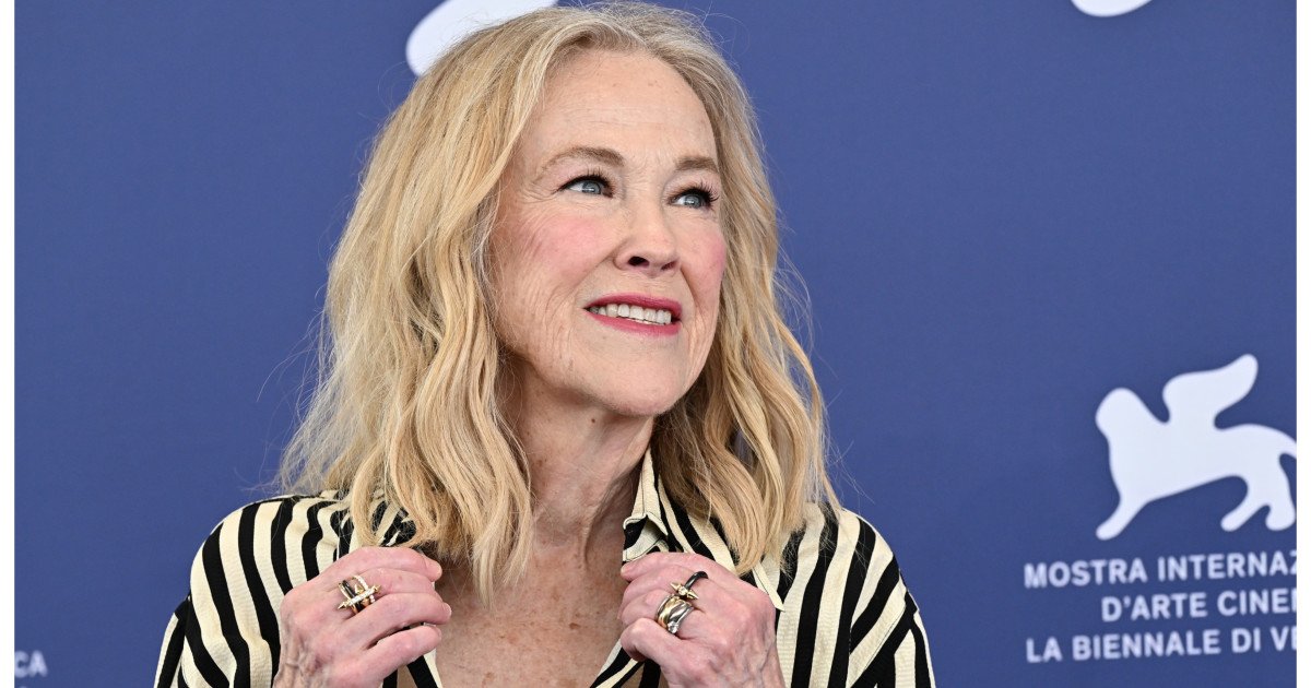 Catherine O’Hara, actrița din „Singur acasă”, a murit la 71 de ani Catherine O’Hara, cunoscută pentru rolul mamei lui Kevin în celebrul film „Singur acasă”, a decedat la vârsta de 71 de ani