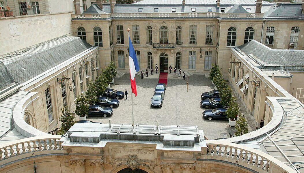 Palatul-Matignon-sediu-guvern-Franta.jpg - ReactMedia