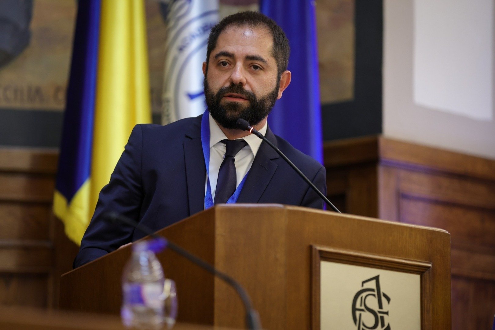 Consilierul prezidențial Radu Burnete își lansează propria platformă digitală pentru a comunica cu publicul, într-un context marcat de retragerea sa din social media și de preocupările legate de discursul public