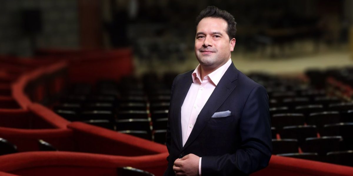 Robert Treviño, numit dirijor principal al Filarmonicii George Enescu din Stagiunea 2026–2027