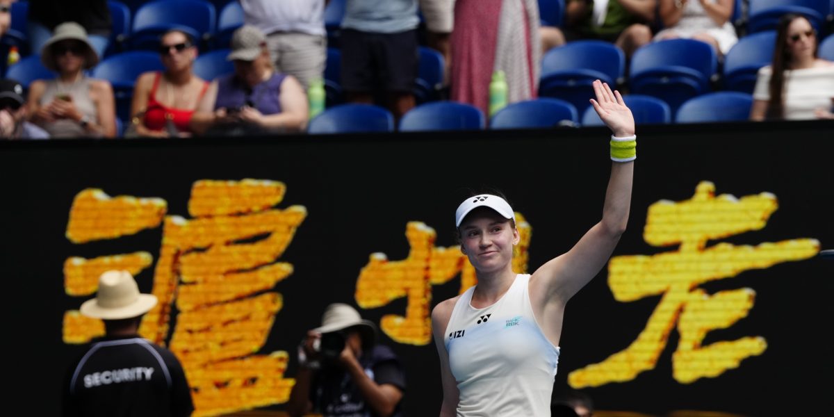 Rybakina pulls away to defeat Swiatek in Australian Open quarterfinals