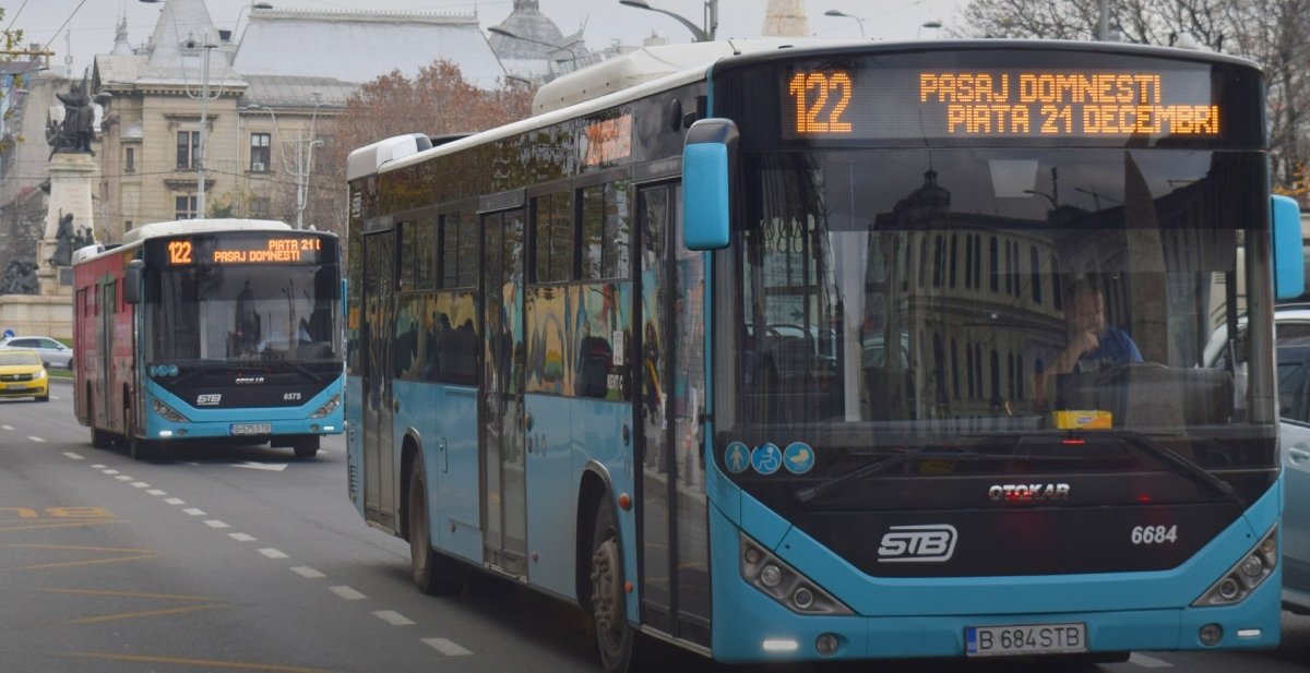 Începând din data de 14 ianuarie 2026, bucureștenii vor avea parte de o modificare importantă în rețeaua de transport public a capitalei, odată cu introducerea opririi autobuzelor pe linia 122 și 137 în stația „Universitate”