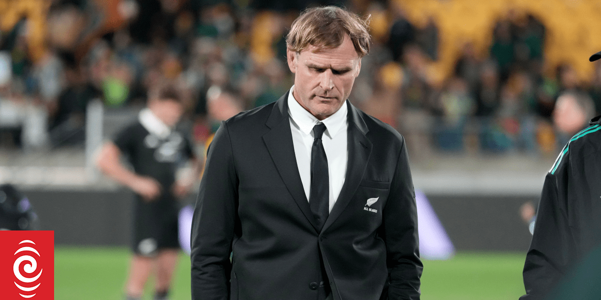 Disposable Razor: Scott Robertson dumped as All Blacks coach