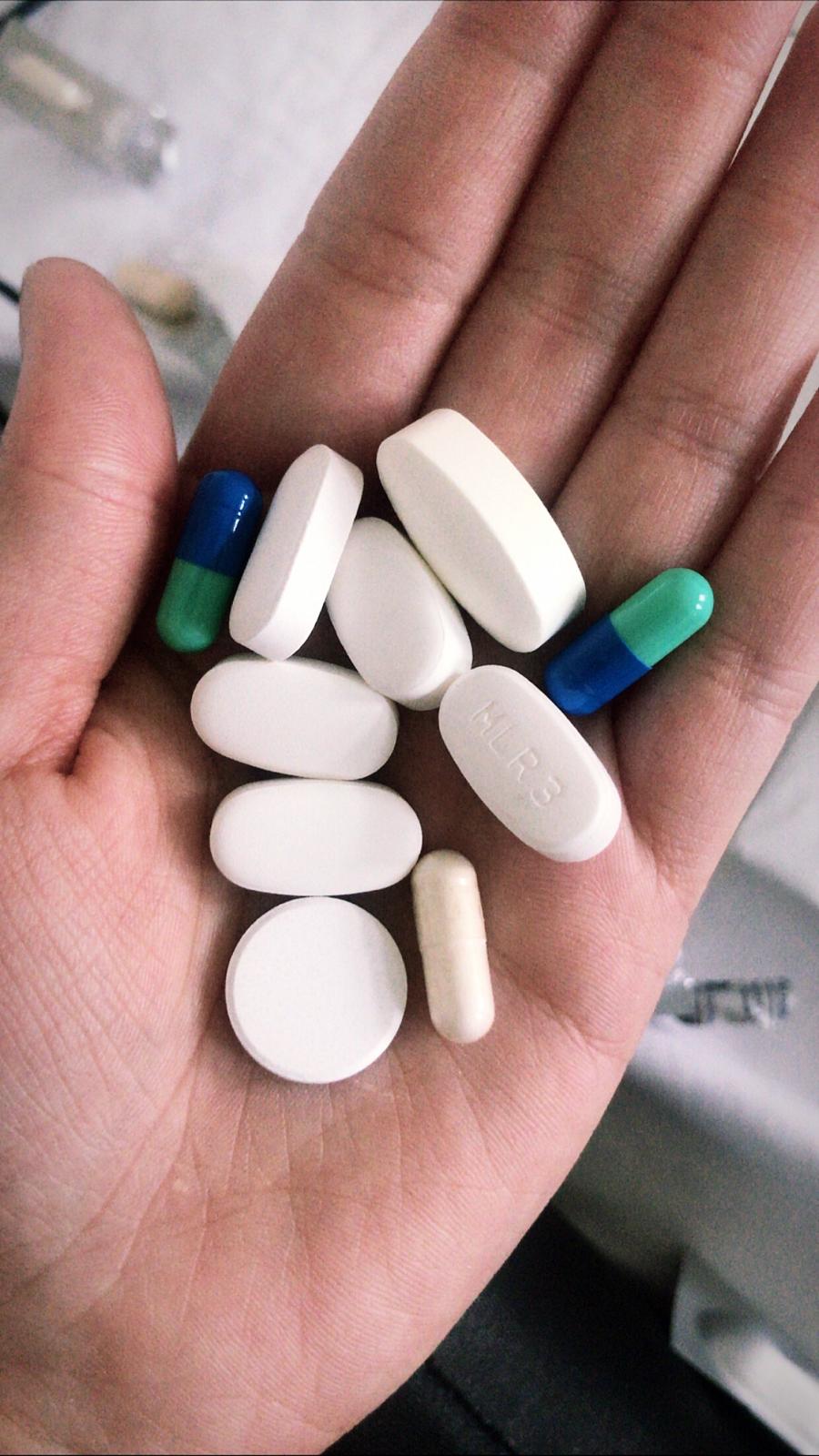 Pacienții internați la Spitalul Reșița plătesc pentru tratamente, manager: „Deseori cumpărăm medicamente lipsă, dar și suprascrierea”