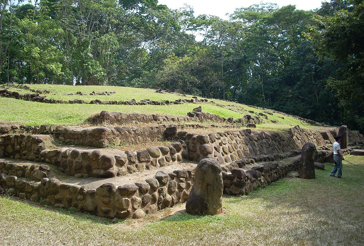 Descoperire arheologică remarcabilă în Mexic: o necropolă de 1.400 de ani aparținând culturii zapotece O echipă de arheologi a făcut un progres istoric în pulsul culturii precolumbiene, descoperind în Mexic o necropolă veche de peste 1.400 de ani, atribuită civilizației zapotece