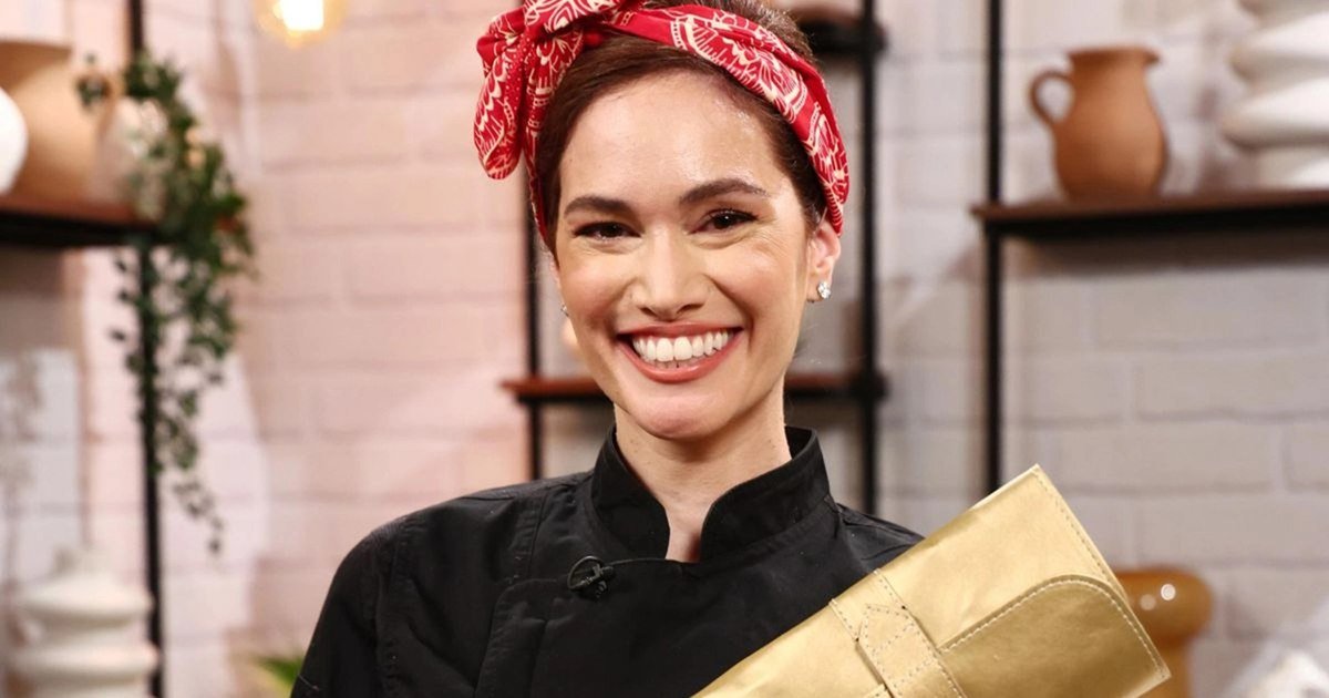 Doliu în lumea culinară: Tal Berkovich a murit într-un accident rutier Tal Berkovich, cunoscută din sezonul 2025 al emisiunii „Chefi la cuțite”, a decedat într-un tragic accident rutier la doar 40 de ani