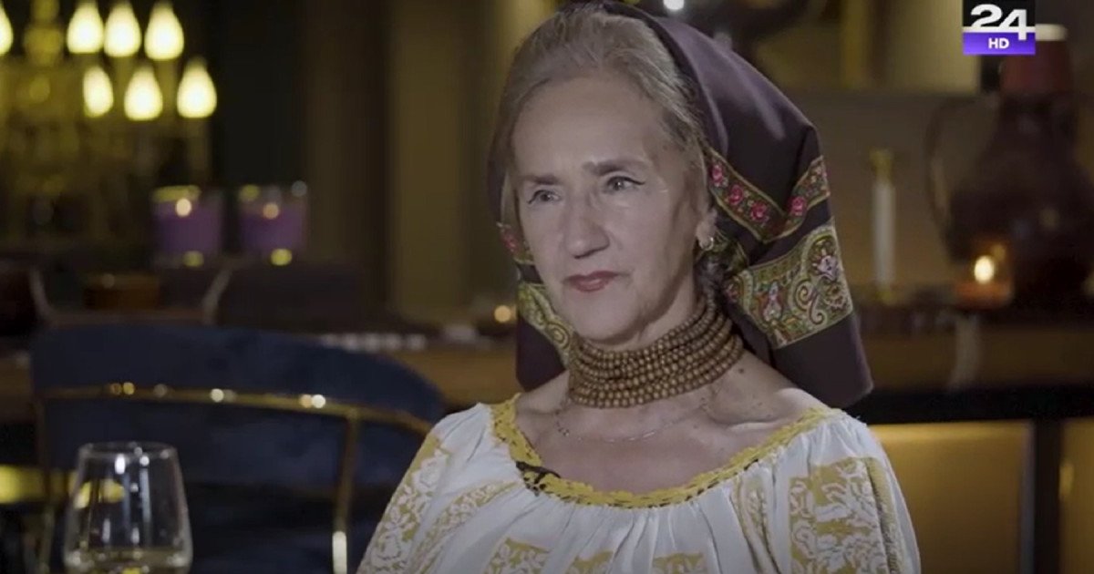 Sofia Vicoveanca, internată de urgență la Spitalul din Suceava Cunoscuta artistă de muzică populară Sofia Vicoveanca a fost internată în noaptea de sâmbătă spre duminică la Spitalul Clinic de Urgență „Sf