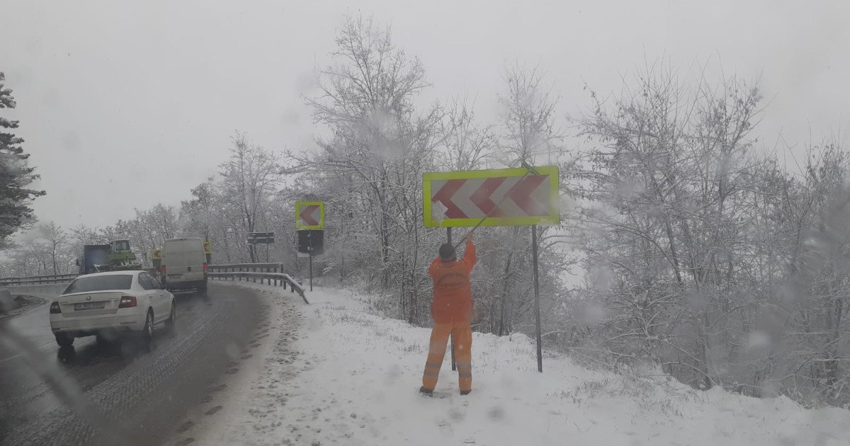 Ninsori, ger și vânt puternic: Senzația de rece se intensifică!