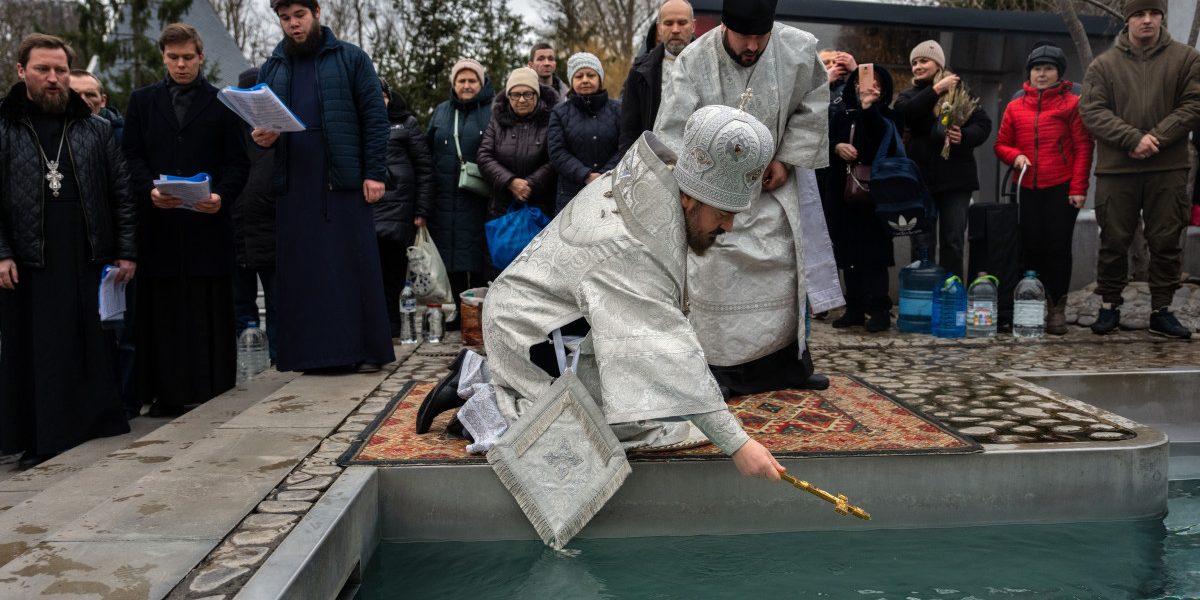 ZmEwMzk4ZTZkZmEyYzhjOWI5NzE3YjE0Y2Y.thumb_.jpg - ReactMedia