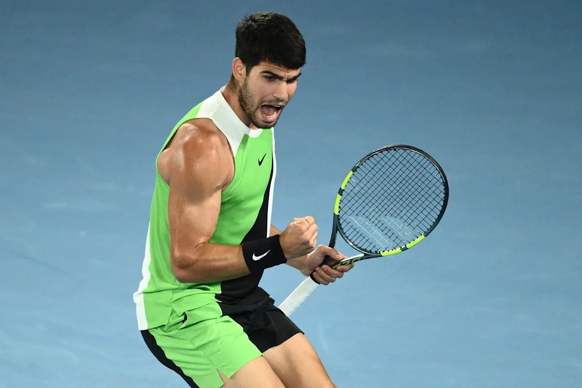 Carlos Alcaraz se relaxează înainte de semifinale la Australian Open MELBOURNE – Tenismanul spaniol Carlos Alcaraz, numărul unu mondial, a confirmat că intenționează să folosească cele două zile de odihnă înaintea semifinalelor Australian Open pentru a se deconecta de la adrenalina competiției