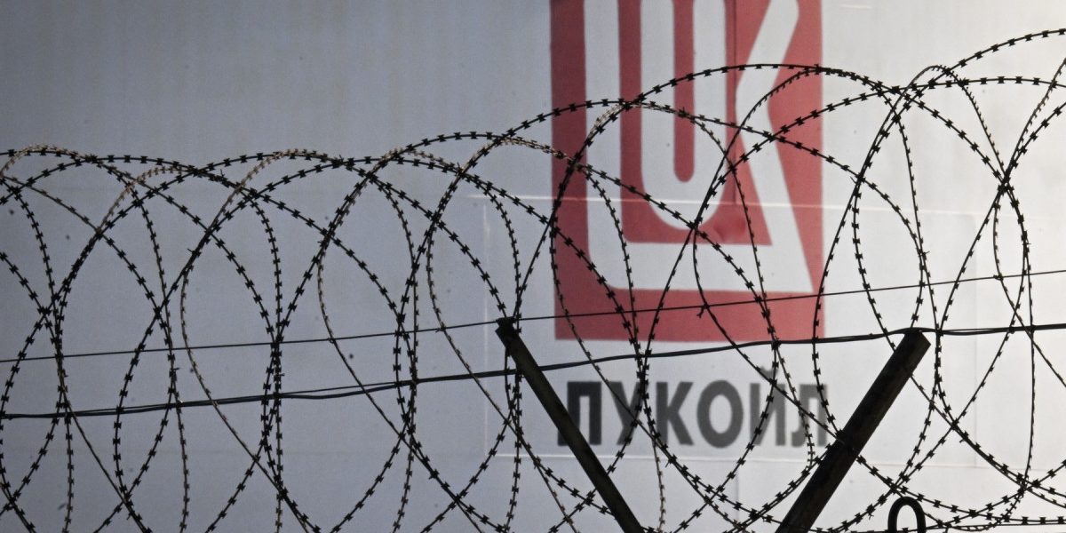 aGFzaD04MzBhZWVkYWUyMGRmYTUzODhkMjcxZWQ3MzY0MDQ3NQ.thumb_.jpg - ReactMedia