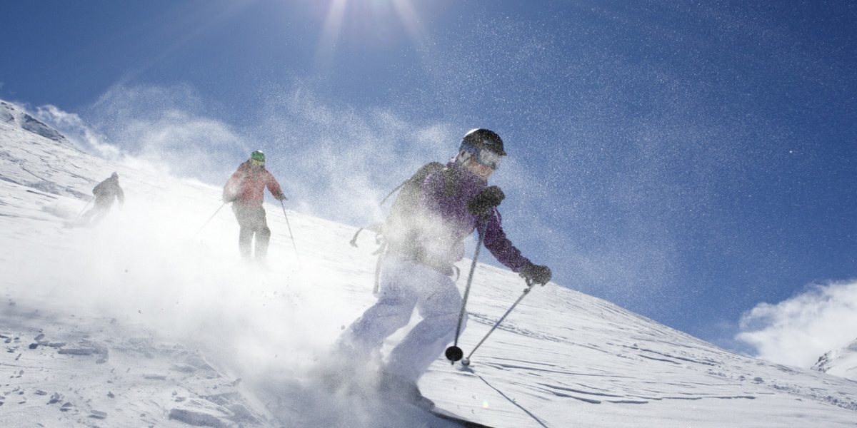 aGFzaD0zOTc1ZmMxMjdiMGZjMzY1NjFhNTgzMGE3MzEzNzIxMg.thumb_.jpg - ReactMedia