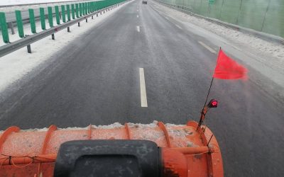 autostrada-masina-de-deszapezire-zapada.jpg - ReactMedia