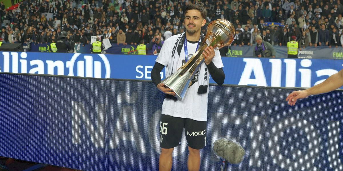 c8def039-f78b-4532-9eea-24e669ec8d73.jpg - ReactMedia