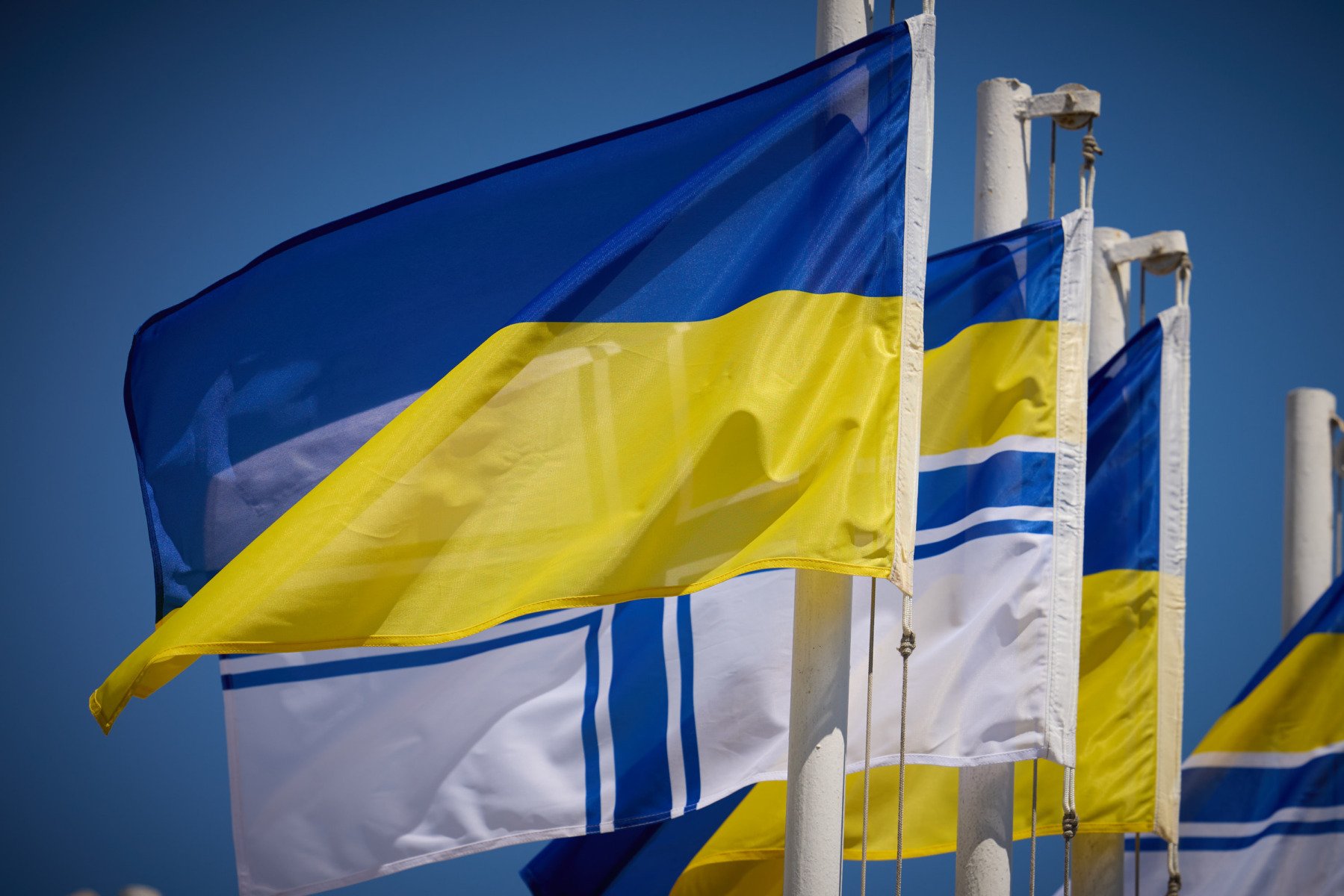 Consilierii europeni pentru securitate națională, la Kiev pentru discuții strategice în contextul conflictului din Ucraina O misiune importantă a avut loc sâmbătă la Kiev, unde consilieri pentru securitate națională din state membre ale Uniunii Europene au sosit pentru a participa la o reuniune de nivel înalt a Coaliției de Voință