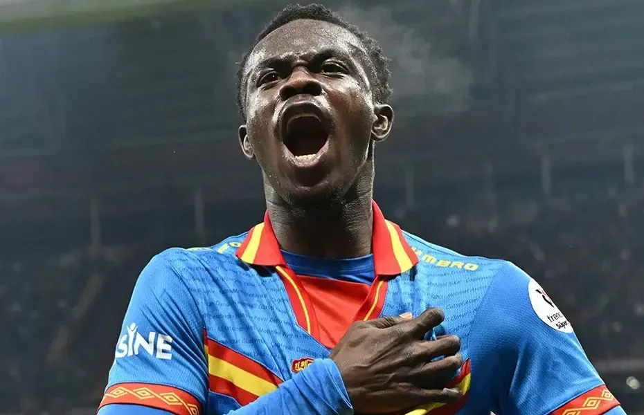 dennis-872356.jpg - ReactMedia