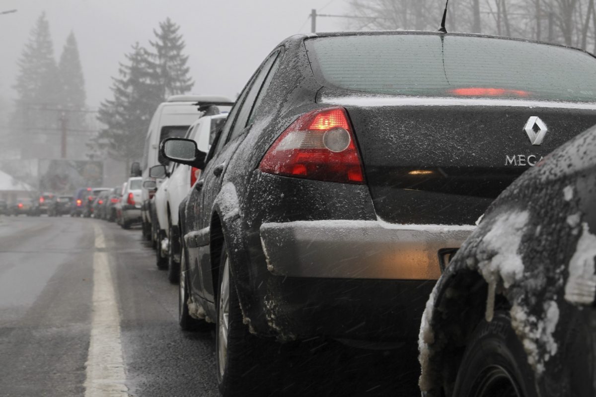 Cozi de 7 km pe DN1, pe sensul spre Brașov